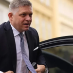 Kryeministri i Sllovakisë plagoset nga të shtënat me armë, përfundon me urgjencë në spital