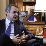 Greqia, masa kundër celularëve në shkolla, Mitsotakis: Do të vendosim bllokues valësh