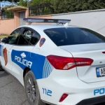 E droguar në timon përplasi efektivin e policisë rrugore, në pranga 21-vjeçarja në Tiranë!