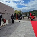 Vlorë/ Ceremoni përkujtimore për 5 Majin, nderohen Dëshmorët e Atdheut