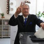Voton Sali Berisha, thirrje qytetarëve: Do kemi një ditë të dytë vere