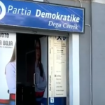 Vidhet selia e PD në Cërrik, hajdutët marrin kompjuterin