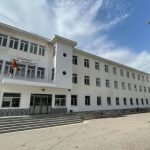 Gjirokastër, bie nga kati i dytë i shkollës një nxënës