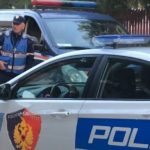 Gjeti ish-gruan me bashkëjetuesin në shtëpi, u përleshën me grushte në “Astir”. Arrestohet 39-vjeçari, në kërkim kushëriri