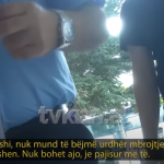 Në 3 të mëngjesit i flaku lavatricen jashtë, motrat jetime dhunohen nga gjyshja e xhaxhai!