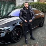 Shqiptari i dëbuar dy herë sfidon ligjin britanik nga Londra makina luksoze