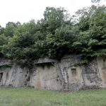 Grabiten varret ilire ne Selcë, arkeologët: Kërkojnë objekte ose metale te çmuara