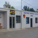 Të rinjtë rrahin investitorin që po ndërton hidrocentralin, arrestohen nga policia