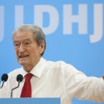 Aksioni në Theth, reagon Berisha: Kabinat në tokat e tyre, nuk janë ndërtime pa leje