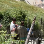 Tensione në Theth: Gruas i bie të fikët gjatë përplasjes me IKMT dhe policinë