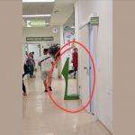 Prindërit e fëmijëve të sëmurë detyrohen të marrin bileta, gazetari: Urgjenca Pediatrike në QSUT si sportel banke, abuzim me standardet mjekësore