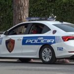 E rëndë në Tiranë / Të rinjtë dhunojnë një 21-vjeçar dhe i presin veshin (EMRAT)