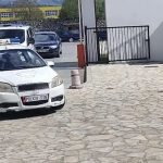 Merrte 600 euro për çdo emigrantë të paligjshëm që trafikonte, arrestohet i riu