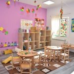 Dyshohet se ka dhunuar një fëmijë në kopsht, e pëson edukatorja