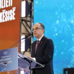 Presidenti Begaj me studentët e Mjekësisë: Keni një mision të shenjtë, Shqipëria ka nevojë për ju!