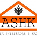 Dhuna ndaj gazetares së “Stop”, Kadastra: Dënojmë dhe distancohemi nga çdo akt i tillë