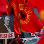 Shqiptarët protestojnë për drejtësi në Hagë: Lironi heronjtë e UÇK-së