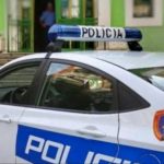 Bllokuan një rrugë kalimi të përbashkët me vetëgjyqësi, arrestohet çifti i bashkëshortëve