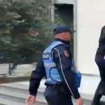 Nuk iu bindën policisë në Fier, arrestohen 2 persona! Qarkullonin me armë në qytet