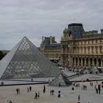 Grabitet muzeu i Luvrit në Paris, reagon ministrja franceze e Kulturës