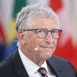 Bill Gates: Bota po fokusohet gabim, uria dhe sëmundjet janë kërcënimet më të mëdha