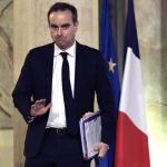 Kryeministri i Francës jep dorëheqjen pas 27 ditësh në detyrë, vendi sërish në krizë politike