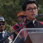 Presidenti i Madagaskarit arratiset me avion ushtarak francez pas protestave të Gen Z