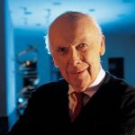 Vdes në moshën 97-vjeçare James Watson, shkencëtari që zbuloi ADN dhe deshifroi kodin e jetës