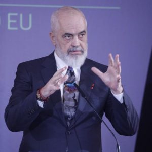 Rama: Nuk ndodh në BE të merren kryebashkiakët nga zyra dhe çohen në burg pa gjyq