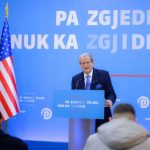 Meta ka kërkuar të jetë dëshmimtar për “21 Janarin”, Berisha: Më erdhi në zyrë…