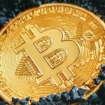 Kaos në botën e kriptomonedhave, “Bitcoin” bie në 90 mijë dollarë