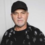 Gjendet i pajetë këngëtari i grupit “Ilirët”, zëri i këngës “Xhamadani vija vija”