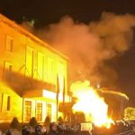 Molotovët në protestën e PD-së, Policia e Tiranës arreston 4 persona