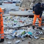 Tonelatat me mbeturina në brigjet e Dubrovnikut, Kroacia kërkon të padisë Shqipërinë