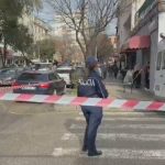 U plagos duke tentuar të shuante sherrin mes babait dhe vajzës, qytetari transferohet në Spitalin e Traumës në gjendje të rëndë