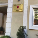 Hiqej si avokate duke mashtruar qytetarët, Prokuroria e Fierit dërgon në gjyq të akuzuarën