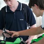 Macron: Deri në shtator të hyjë në fuqi ndalimi i mediave sociale për personat nën 15 vjeç