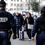 E rëndë! Punëtorja e çerdhes vrau foshnjën me detergjent! Gjykata në Francë e dënon me 30 vite burgim