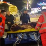 Tensione mes protestuesve dhe policisë para Kryeministrisë. Adriatik Lapaj dërgohet në spital