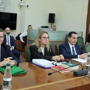 Përfundon mbledhja e Këshillit të Mandateve për imunitetin e Ballukut, PS: Mjafton masa e pezullimit