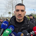 Vendqëndrimi i ri i autobusëve, shoferët në protestë: Na rrezikohet jeta, s’kemi kushte!