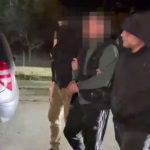 Vrau me thikë 48-vjeçarin në Kavajë për vendin e parkimit, arrestohet autori (EMRI)