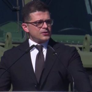 U shkarkua nga Rama, Pirro Vengu: Ishte privilegj të isha në krye të Ministrisë së Mbrojtjes