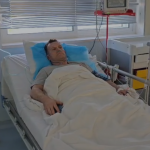 Dhunoi avokatin Kujtim Cakrani në Vlorë, shpallet në kërkim 40-vjeçari