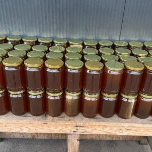 Dogana e Kapshticës bllokon 1 ton mjaltë pa dokumentacion