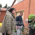 “Shko ore dreq me këtë lakër” Çudia e lakrës me dy koka në Elbasan, plas sherri me lakër turinjve!