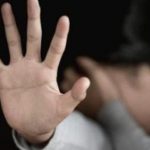 Nxënësja e shkollës private denoncon shoferin e furgonit të transportit për ngacmim seksual, Policia e arreston!