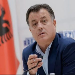 U padit për shpifje nga punonjësi i burgut të Peqinit, GJKKO shpall të pafajshëm Flamur Nokën