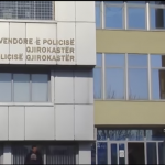 Shpallet në kërkim 17-vjeçari në Gjirokastër, dyshohet se abuzoi seksualisht me një 10-vjeçar