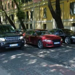 Nafta e shtrenjtë, por shqiptarët nuk ndalen me blerjen e makinave